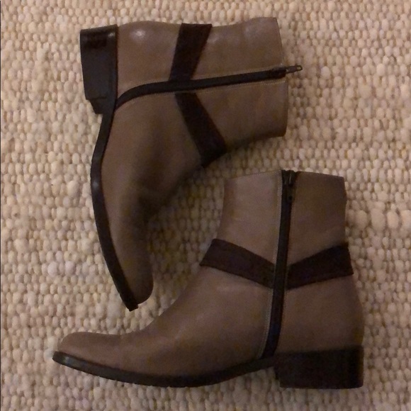 Leather and Suede Booties Great Condition - Picture 3 of 7